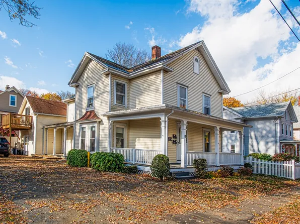 30 Grant Ave, Northampton, MA 01060