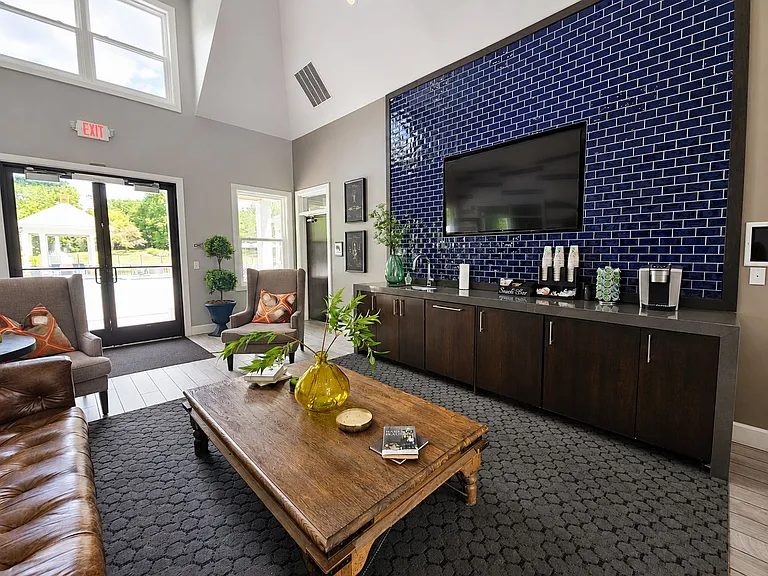 The Bradford at Easton Apartment Homes — Photo 28