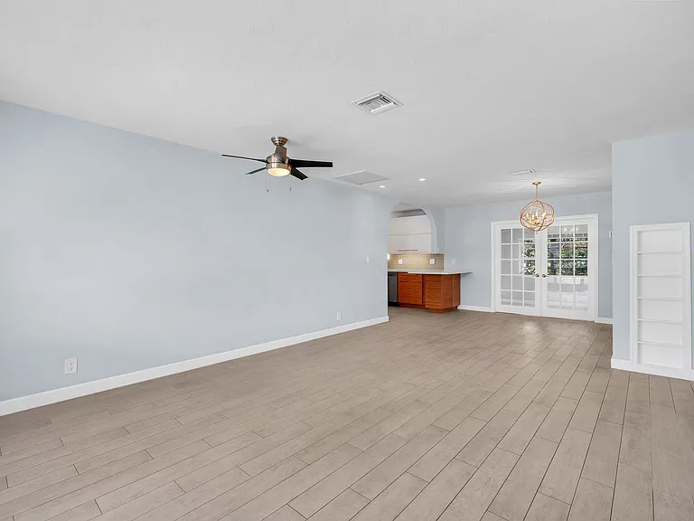 1351 Van Buren St — Photo 19