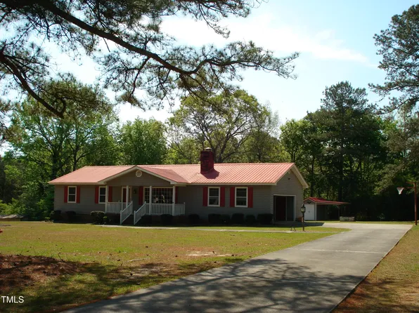136 Scramble Rd, Erwin, NC 28339