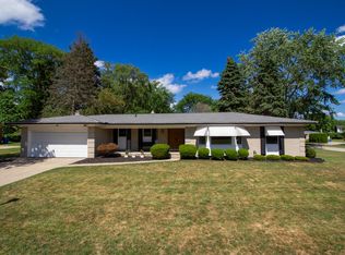 32040 Aline Dr, Warren, MI 48093