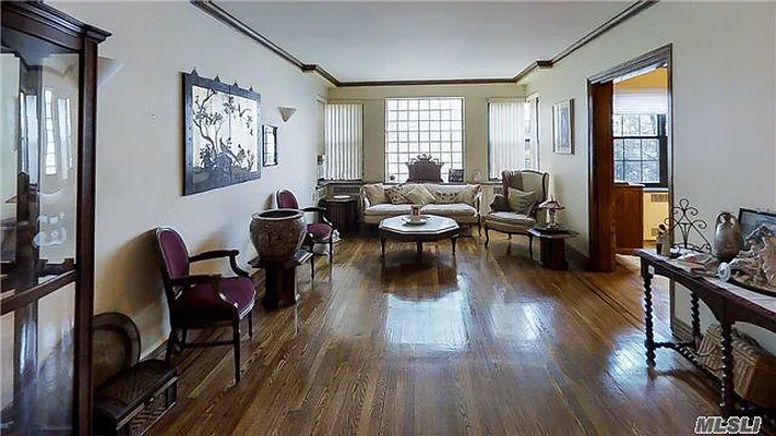 Sold by Prime Realty | media 12