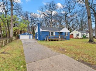 830 Oakcrest St SW, Wyoming, MI 49509