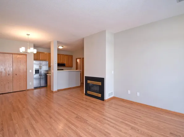 3675 Vermilion Ct N #905, Saint Paul, MN 55122