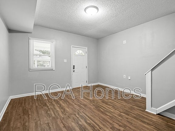 4th image of 1533 Draper St