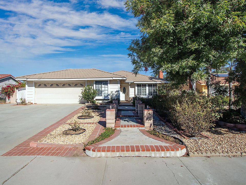 1st image of 530 W Mariposa Dr