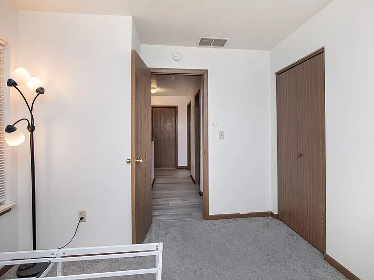 936 Camp St — Photo 37