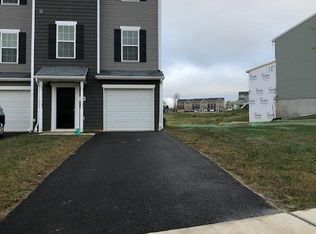 100 Holstein Dr #43, Hanover, PA 17331