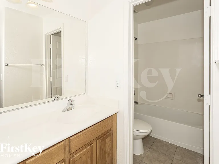 17458 W Hilton Ave — Photo 14