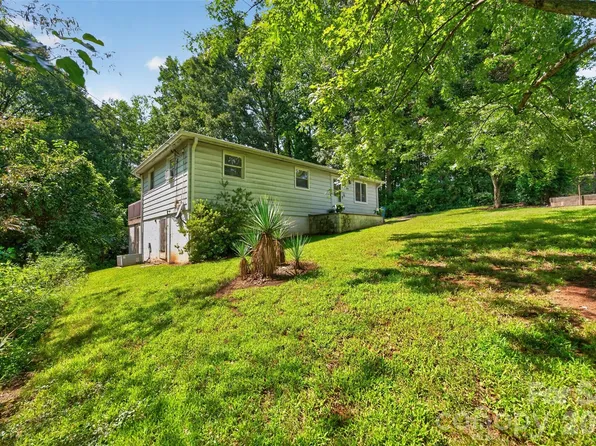314 22nd Street Ct SE, Hickory, NC 28602