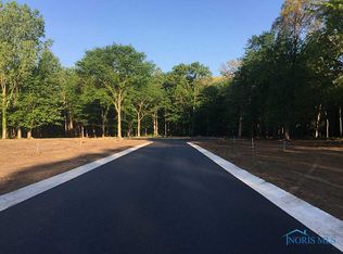 7526 King Acres Dr, Toledo, OH 43617