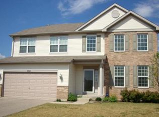 2021 Country Hills Dr, Yorkville, IL