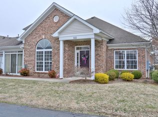 6425 Rivers End Dr, Louisville, KY 40258