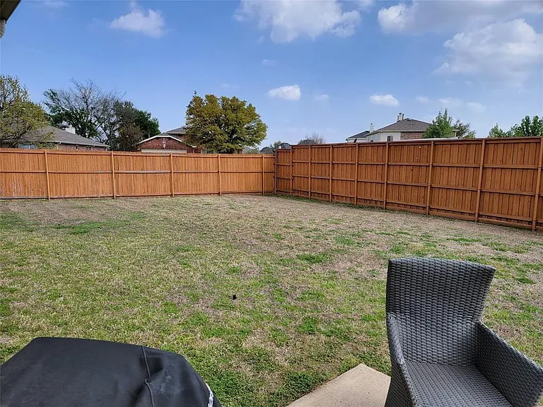 3001 Eastwood Dr — Photo 17