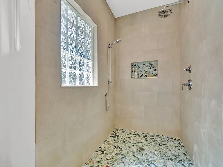 1790 Coral Way N — Photo 18