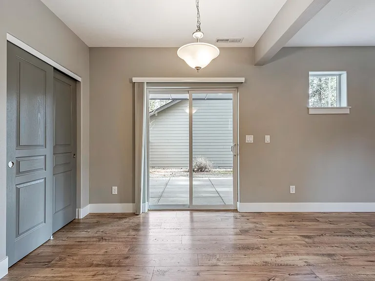 952 Timber Pine Dr — Photo 8