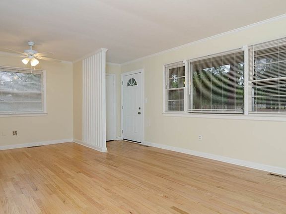 2nd image of 626 S Kerr Ave