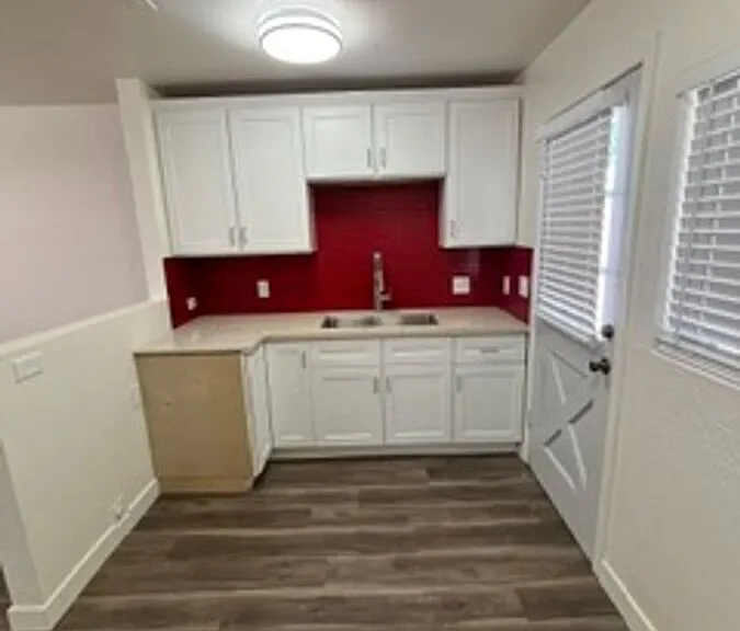 502 E Cody Dr — Photo 11
