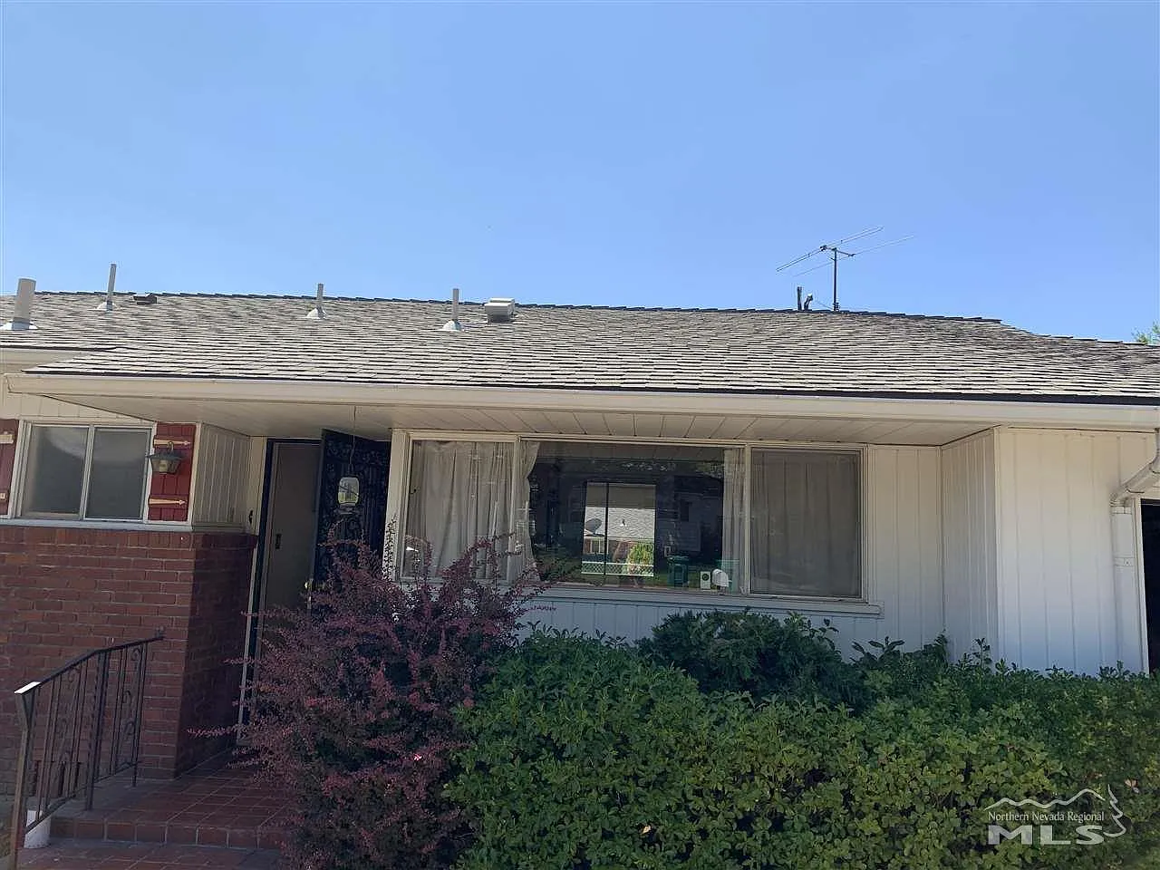 1300 Westwood Dr photo 1