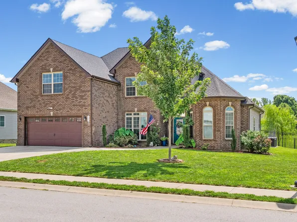 525 Bowden Dr, Clarksville, TN 37043