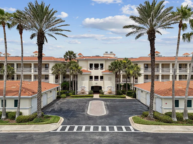 425 N Ocean Grande Dr #102 — Photo 40