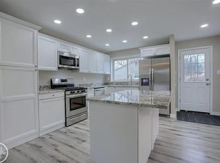 47705 Roland St, Shelby Township, MI 48317