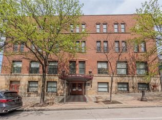 1133 W 9th St APT 608, Cleveland, OH 44113