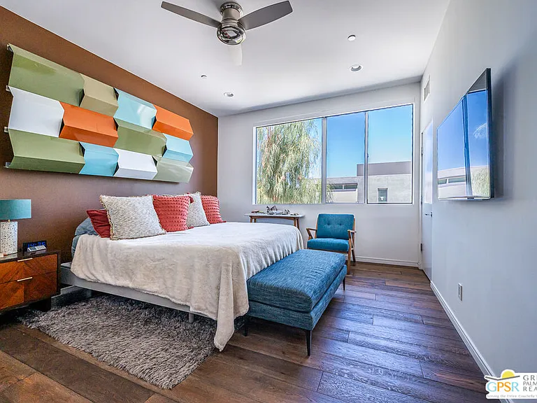 1009 Iris Ln — Photo 15
