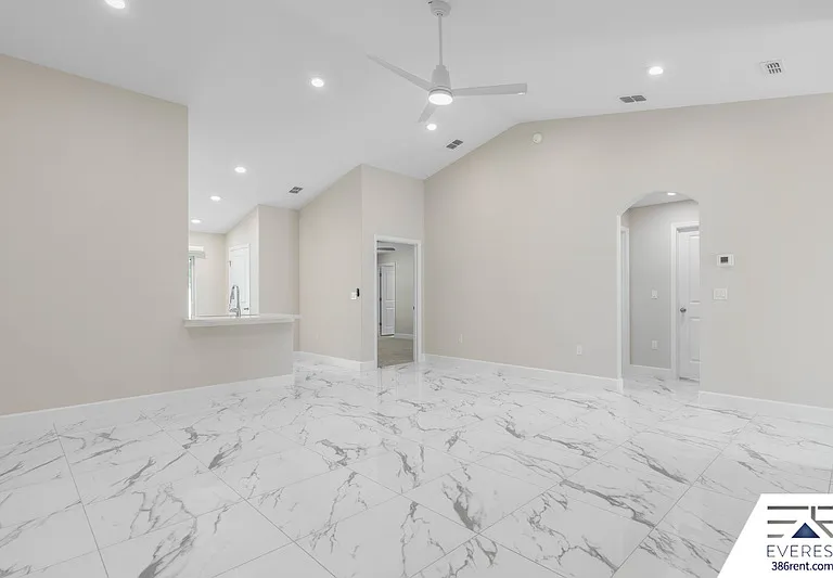 16 Zoffer Ct #B — Photo 5