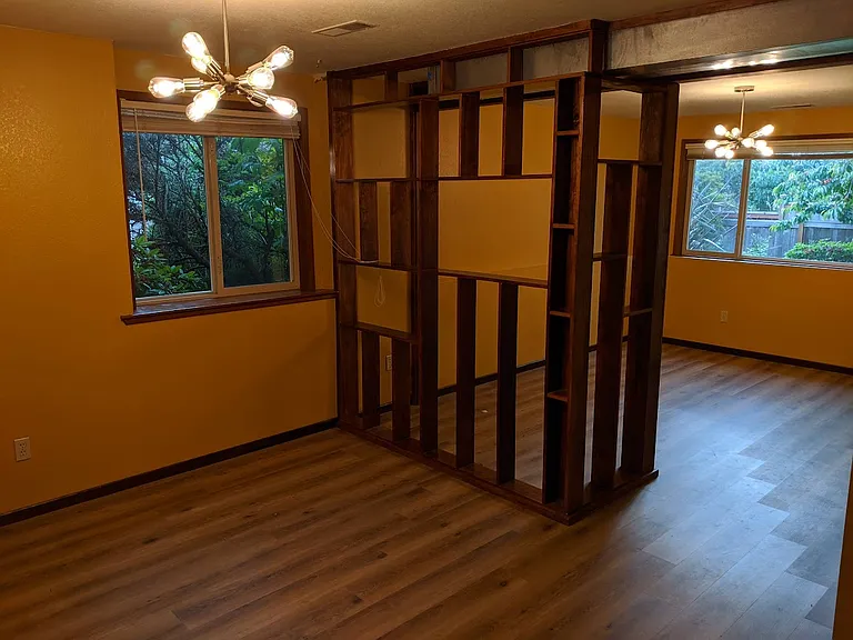 4402 Glasgow Way — Photo 32