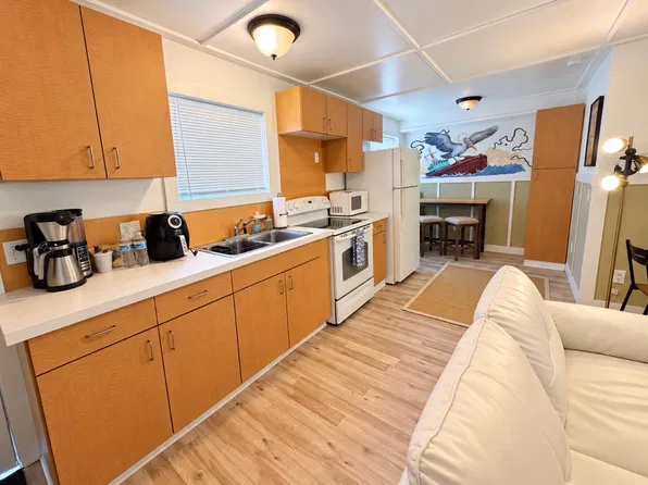 101 Brumbach Ave NE, Ilwaco, WA