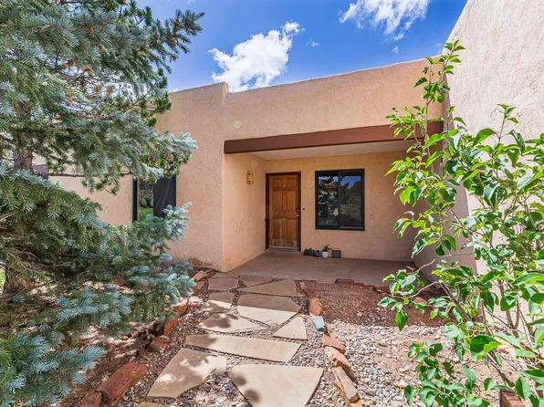 3 Juego Pl, Santa Fe, NM 87508