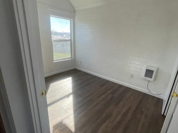 The Highlakes Apartments