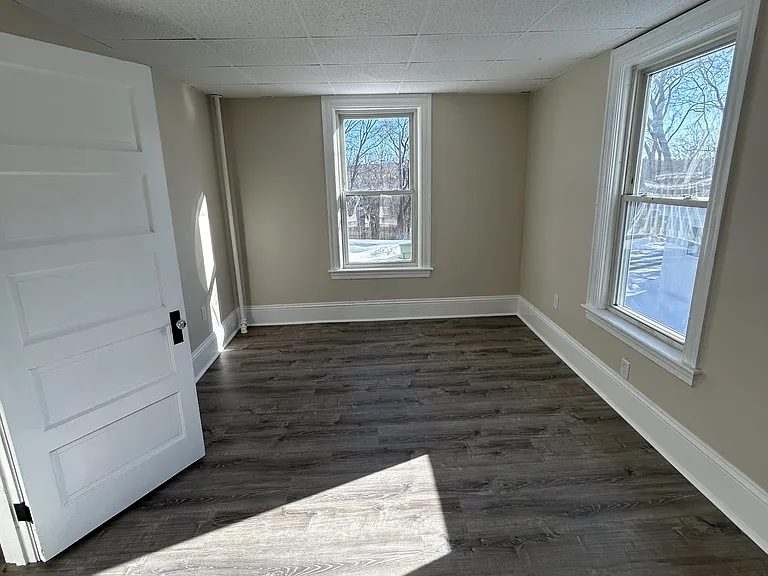 148 Hamilton St #1 — Photo 5
