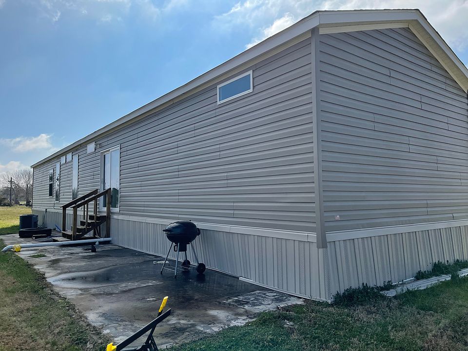 2nd image of 4142 Highway 261