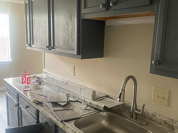 3rd image of 6354 Shannon Pkwy