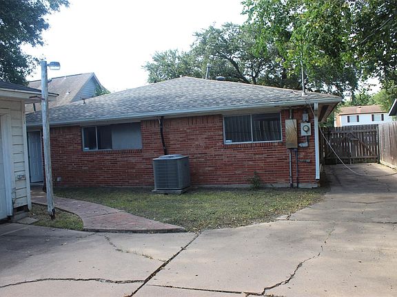 4th image of 520 Westside Ct