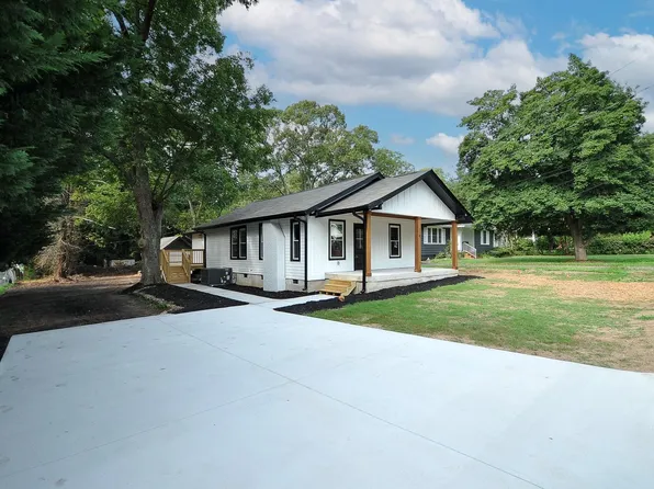 218 E Arlington Ave, Greer, SC 29651