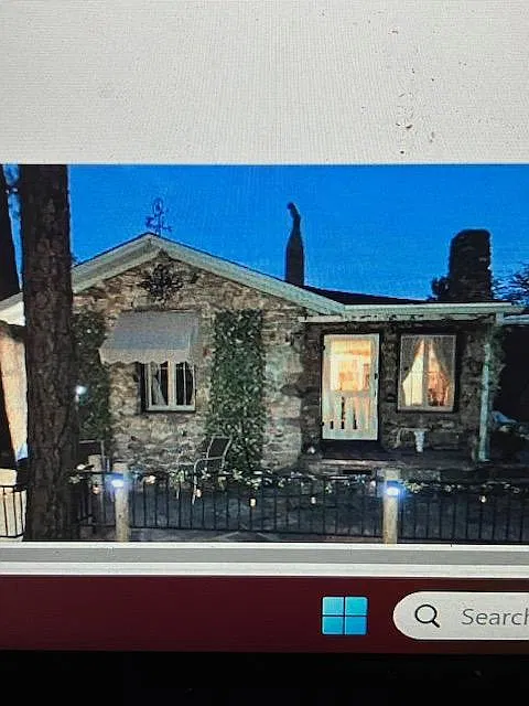 2 bed, 708 sqft, $1,985 — Photo 2