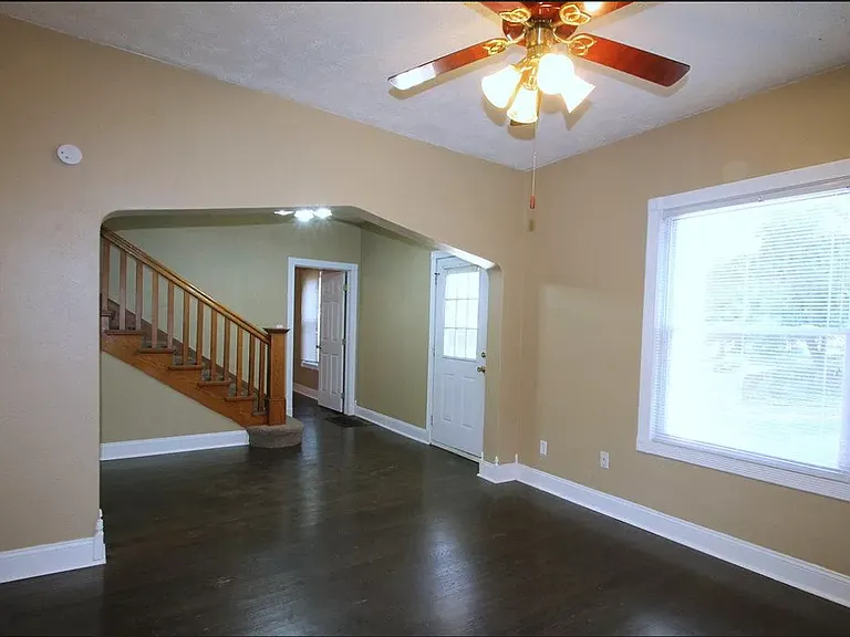 6547 Bedford Ave — Photo 2