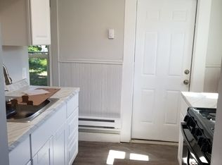 328 5th Ter, Egg Harbor City, NJ 08215