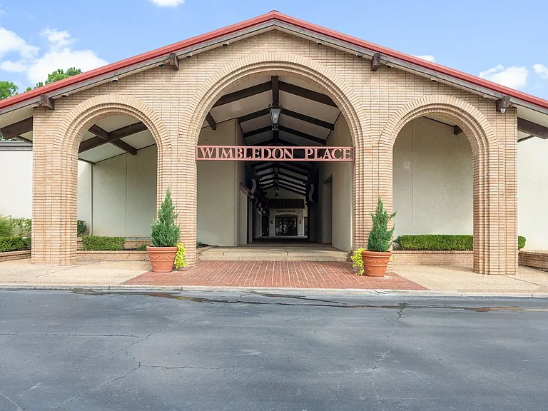 Wimbledon Place- Look and Lease Today and Save $200.00 OFF RENT! — Photo 69