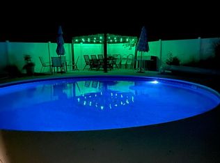 15 Fenway Dr, Springfield, MA 01119