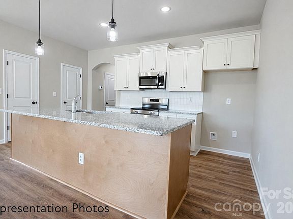 5th image of 3111 Aberleaf Ln