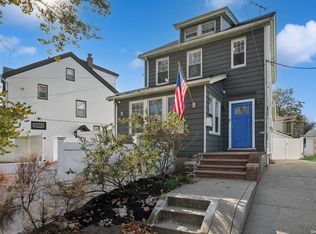 24008 Newhall Ave, Jamaica, NY 11422