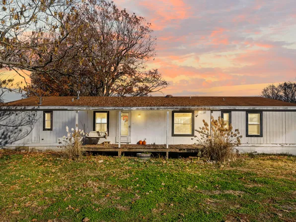 1602 N State Highway F, Bois D Arc, MO 65612