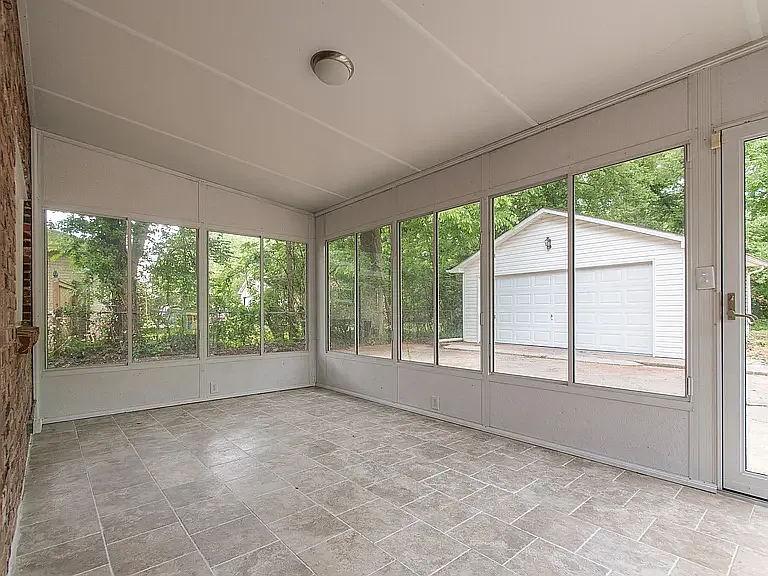 7949 Stallion Dr — Photo 14