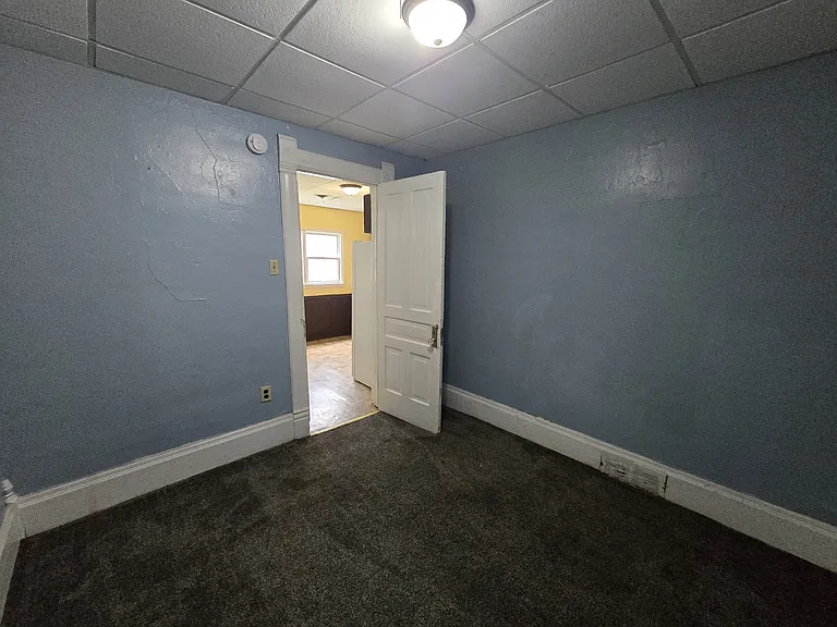 232 Center St — Photo 24