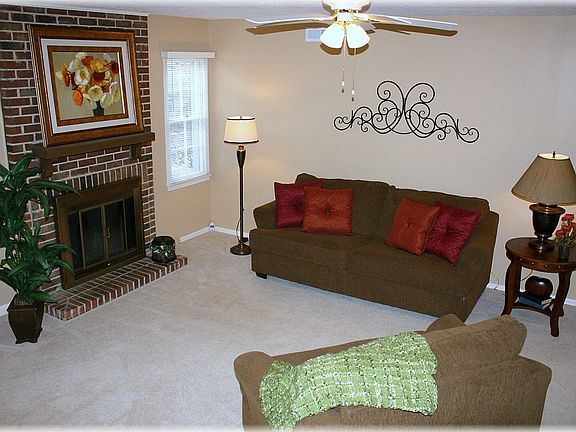 3rd image of 5206 Fieldbrook Dr