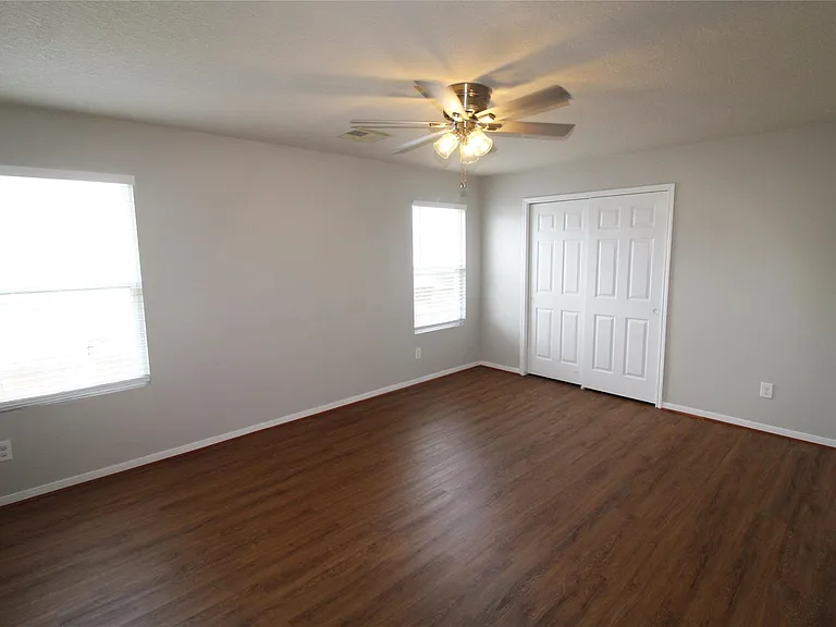2834 Iris Valley Way — Photo 9
